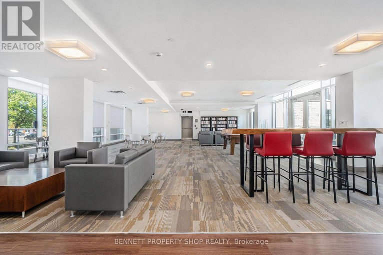 28778822/105-530-de-mazenod-avenue/ottawa-east/ottawa/ontario/K1S5W8_22