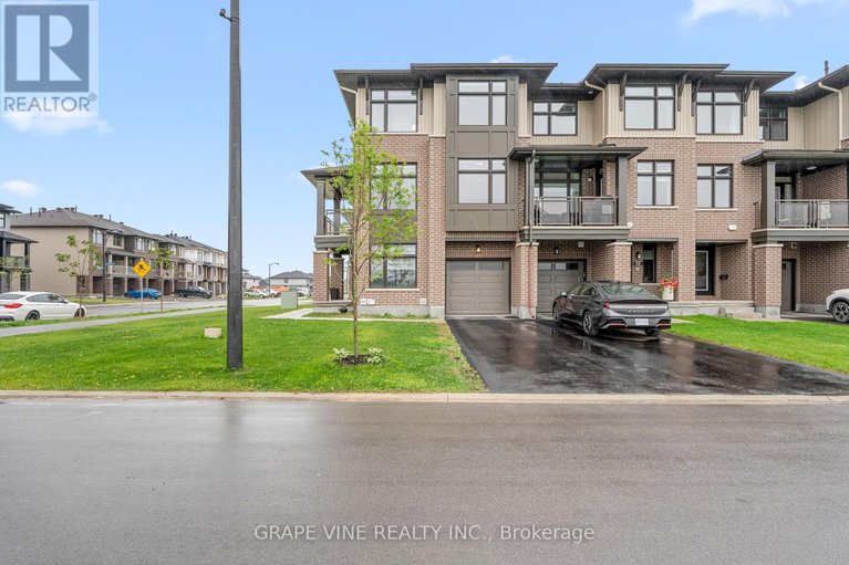 28472373/60-verglas-lane/mer-bleuebradley-estatesanderson-park/ottawa/ontario/K1W0R2_3
