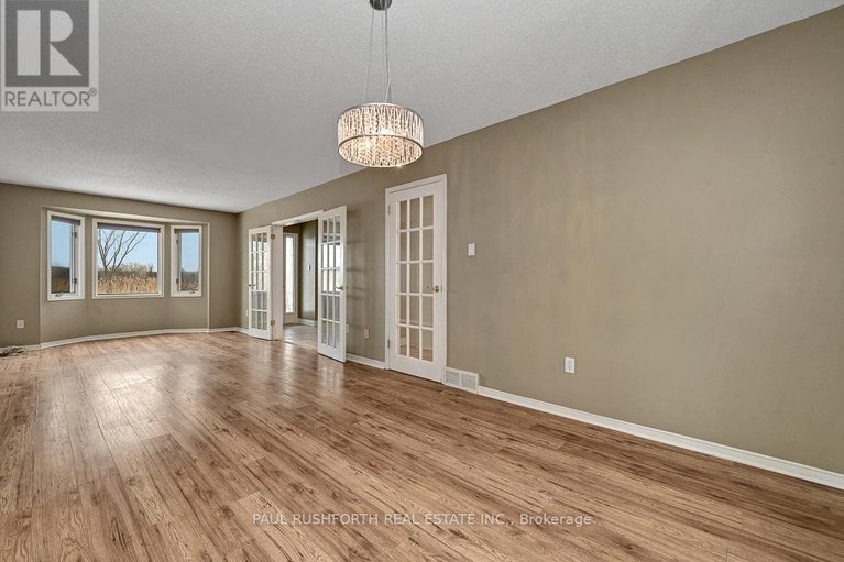 29467205/121-porcupine-trail/dunrobin-shores/ottawa/ontario/K0A1T0_9