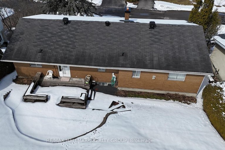 29515187/44-foothills-drive/lynwood-village/ottawa/ontario/K2H6K3_2