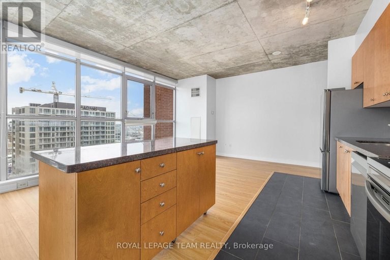 29581109/2106-179-george-street/lower-townbyward-market/ottawa/ontario/K1N1J8_21