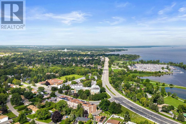 28613036/109-12-corkstown-road/lakeview-park/ottawa/ontario/K2H5B3_34