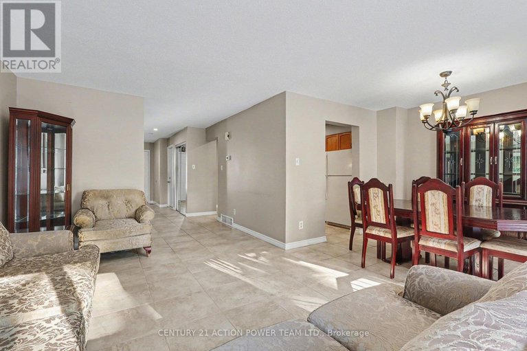 29272749/82-burlington-crescent/hunt-club-parkgreenboro/ottawa/ontario/K1T3K4_10