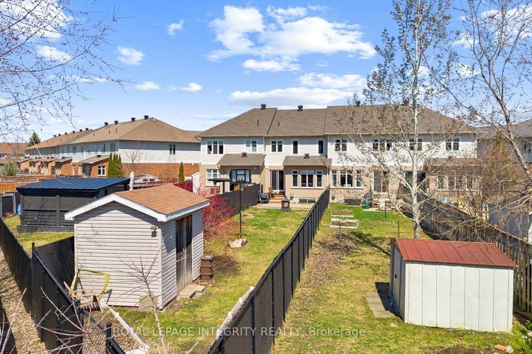 29642084/722-nakina-way/riverside-southgloucester-glen/ottawa/ontario/K1V2H9_29