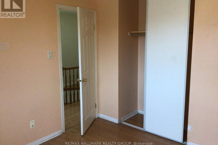 29119256/1586-duplante-avenue/fallingbrookpineridge/ottawa/ontario/K4A4A1_19