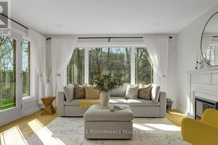 29647561/1638-abbey-road/riverview-park/ottawa/ontario/K1G0H3_13