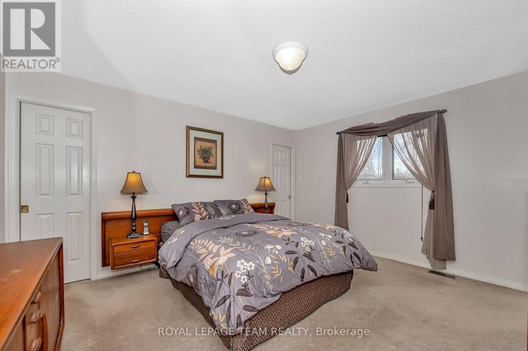 29475386/1961-manotick-station-road/osgoode-twp-north-of-reg-rd-6/ottawa/ontario/K0A2W0_14