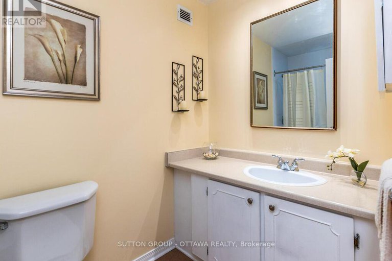 28867900/203-2951-riverside-drive/mooneys-bayriverside-park/ottawa/ontario/K1V8W6_27