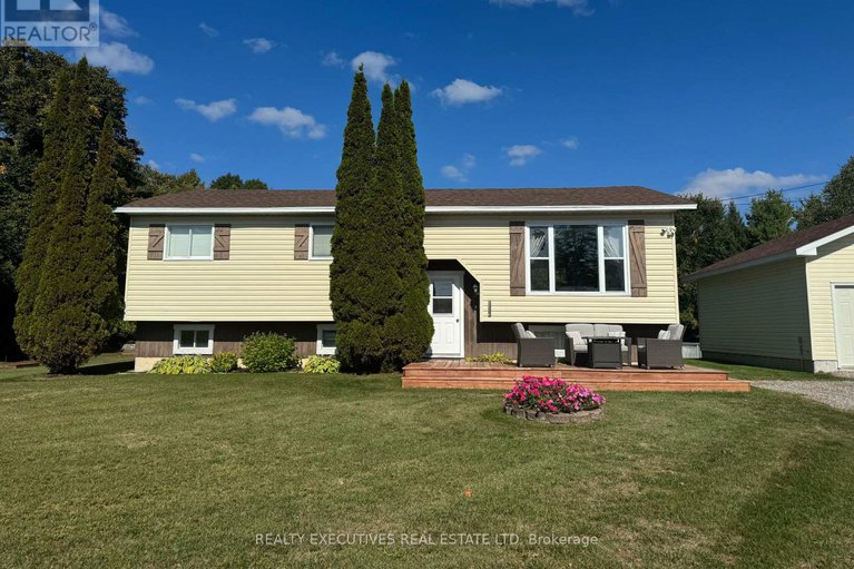 28874720/166-best-road-ne/drummondnorth-elmsley-north-elmsley-twp/drummondnorth-elmsley/ontario/K7A4S4_2