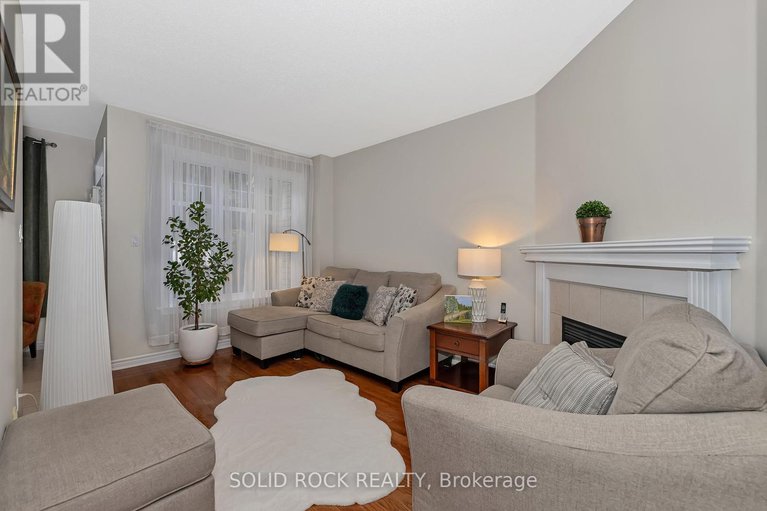 28578317/411-cache-bay-crescent-e/blossom-parkkemp-parkfindlay-creek/ottawa/ontario/K1T4H3_8