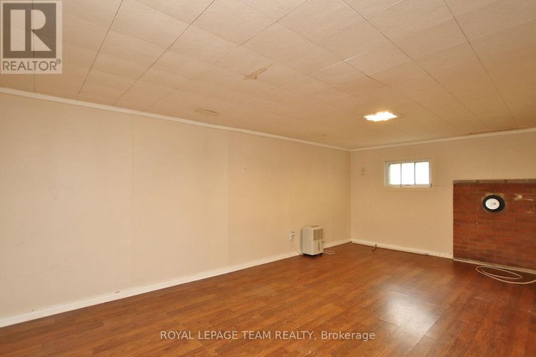 28643909/115-rita-avenue/meadowlandsst-claire-gardens/ottawa/ontario/K2G2H2_39