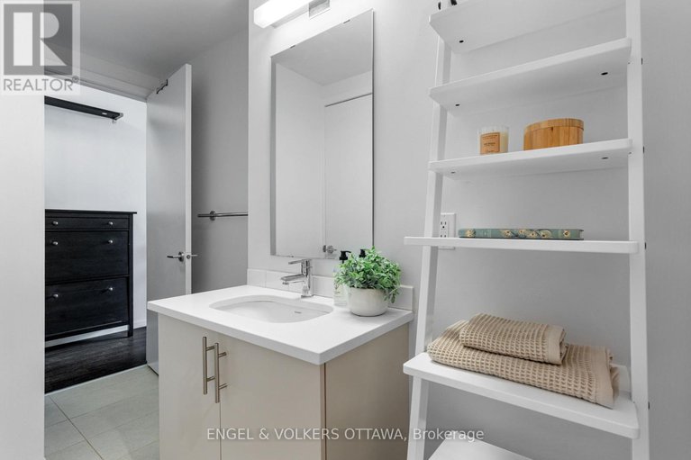 29426953/210-1000-wellington-street-w/hintonburg/ottawa/ontario/K1Y2X9_15