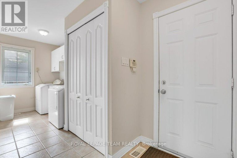 28851988/2120-trailwood-drive/north-gower/ottawa/ontario/K0A2T0_20