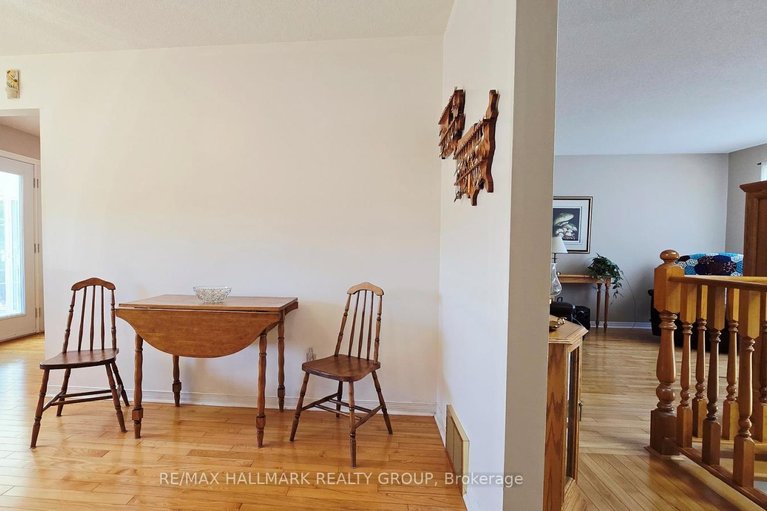 29675642/119-archie-street/constance-bay/ottawa/ontario/K0A3M0_9