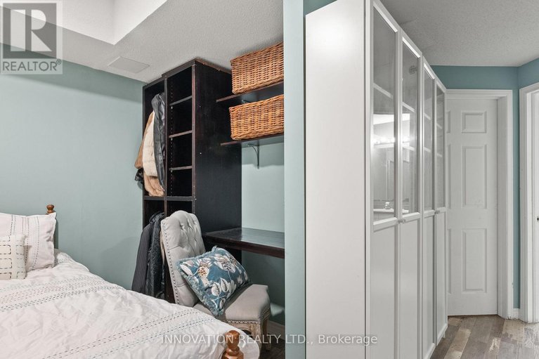 29251701/246-gladeview-private/upper-hunt-club/ottawa/ontario/K1T4A7_32