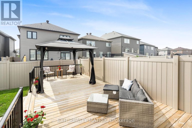 28843845/682-decoeur-drive/avalon-west/ottawa/ontario/K4A1H1_26