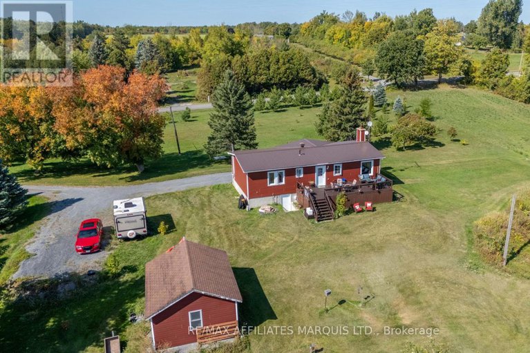 28891905/21230-conc-6-road/south-glengarry-lancaster-twp/south-glengarry/ontario/K0C1Z0_36
