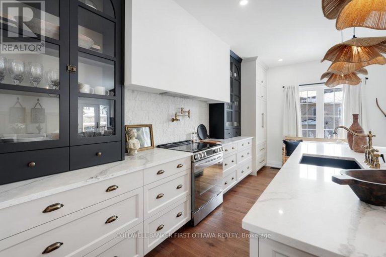 29348578/179-glenncastle-drive/carp/ottawa/ontario/K0A1L0_11