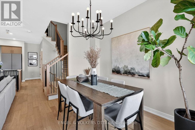 29646069/1764-crux-road/mer-bleuebradley-estatesanderson-park/ottawa/ontario/K1W0W7_22