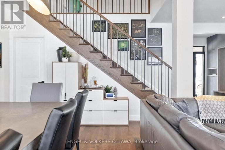 29464568/157-avro-circle/cfb-rockcliffe-and-area/ottawa/ontario/K1K4K7_15