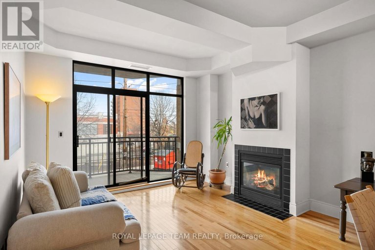 29563752/202-260-besserer-street/sandy-hill/ottawa/ontario/K1N1J3_15