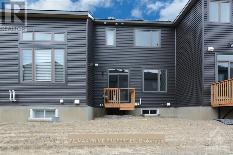 29440012/637-fisher-street/north-grenville-twp-kemptville-south/north-grenville/ontario/K0G1J0_24