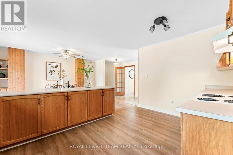 28996461/106-porcupine-trail/dunrobin-shores/ottawa/ontario/K0A1T0_20