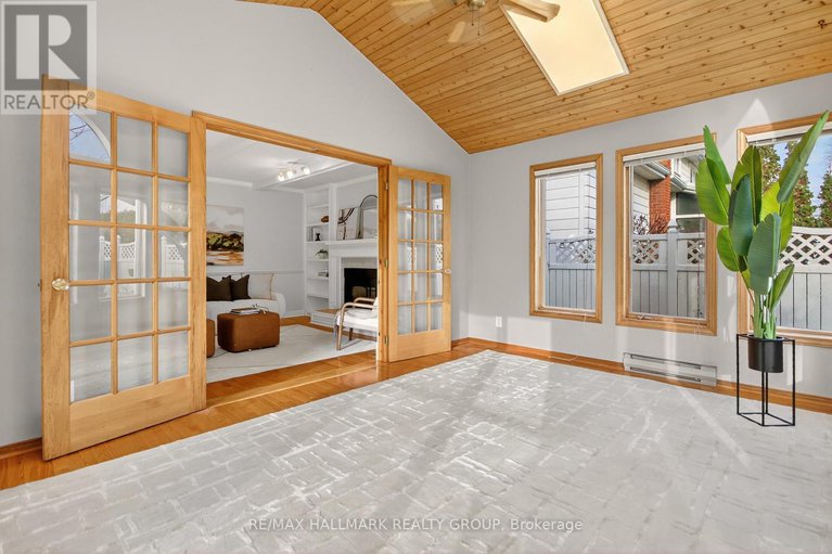 29129242/89-westpark-drive/blackburn-hamlet/ottawa/ontario/K1B3G4_24