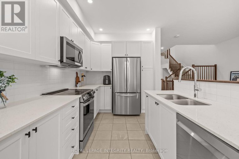 29358346/264-monticello-avenue/emerald-meadowstrailwest/ottawa/ontario/K2S2S1_13