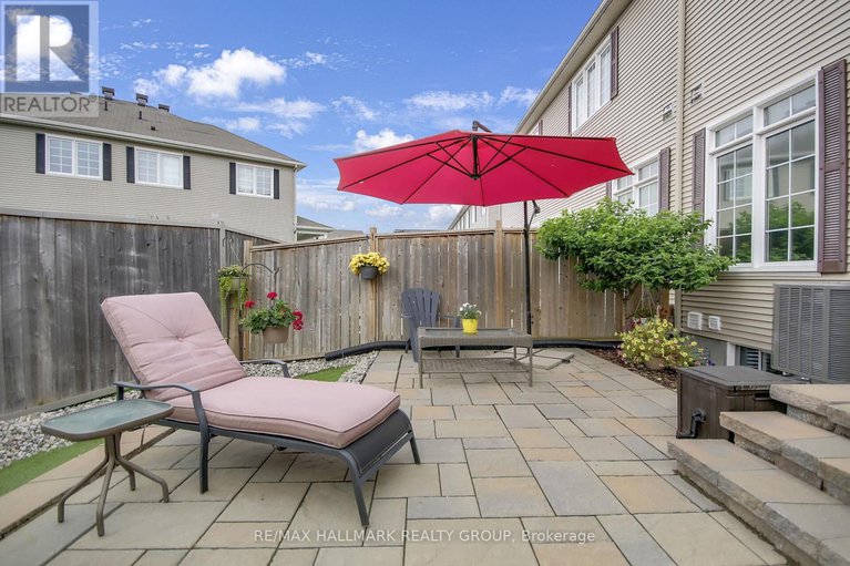 28591389/585-barrick-hill-road/emerald-meadowstrailwest/ottawa/ontario/K2M0B4_44