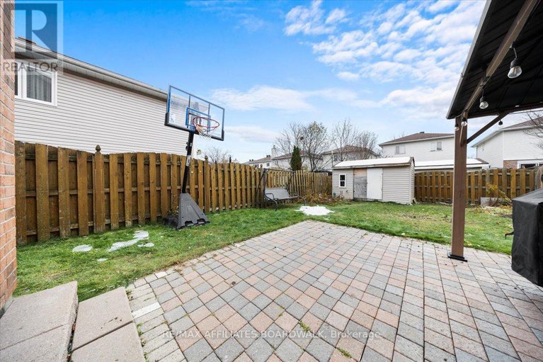 29123798/34-woodgate-way/longfields/ottawa/ontario/K2J4C9_33