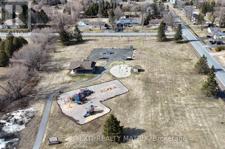 29420429/2127-kingsley-street/clarencerockland-twp/clarence-rockland/ontario/K0A1E0_43