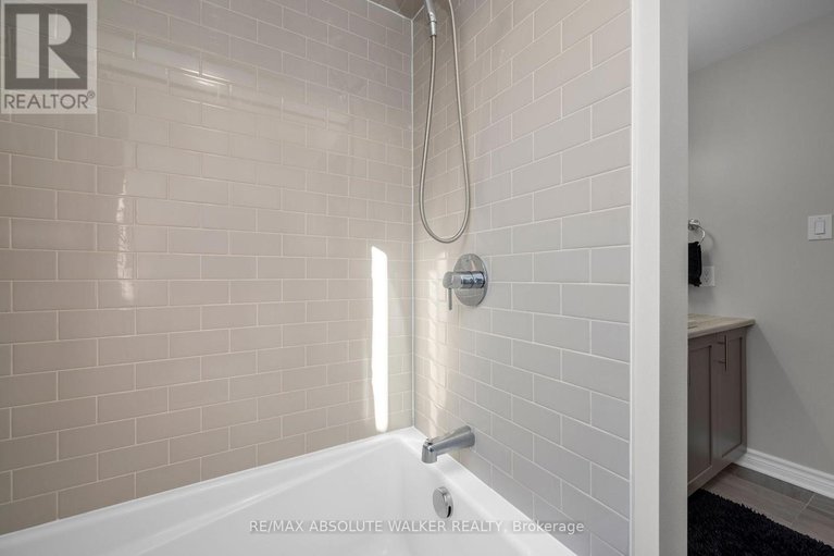 29193785/119-cambie-road/riverside-southgloucester-glen/ottawa/ontario/K1X0A6_22