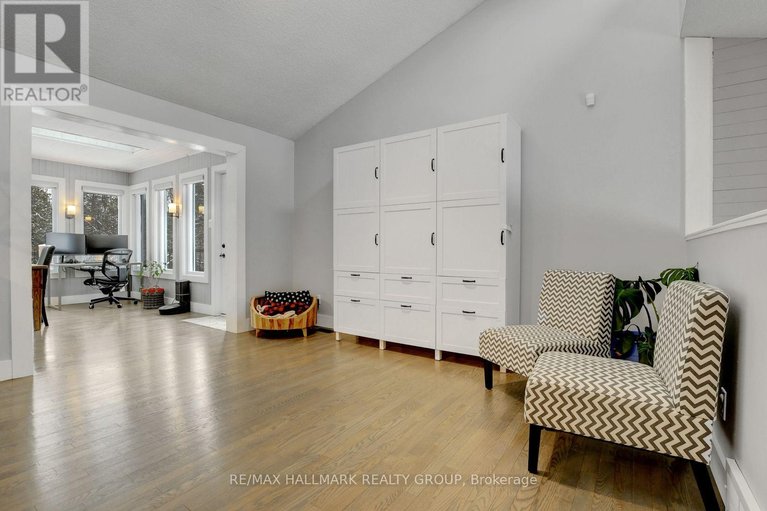 29496825/131-delaney-drive/huntley-ward-south-west/ottawa/ontario/K0A1L0_13