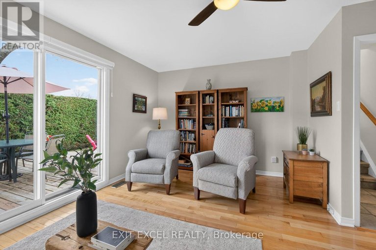 29684997/1554-rosebella-avenue/blossom-parkkemp-parkfindlay-creek/ottawa/ontario/K1T1E8_19
