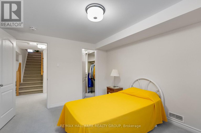 29281423/66-kayenta-street/remainder-of-stittsville-area/ottawa/ontario/K2S2K7_29