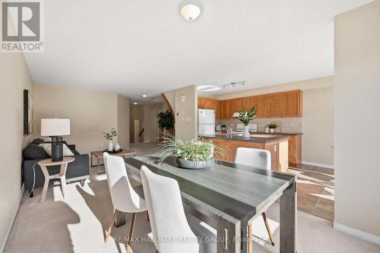 29080800/204-greenridge-street/chapel-hill/ottawa/ontario/K1C7R3_11