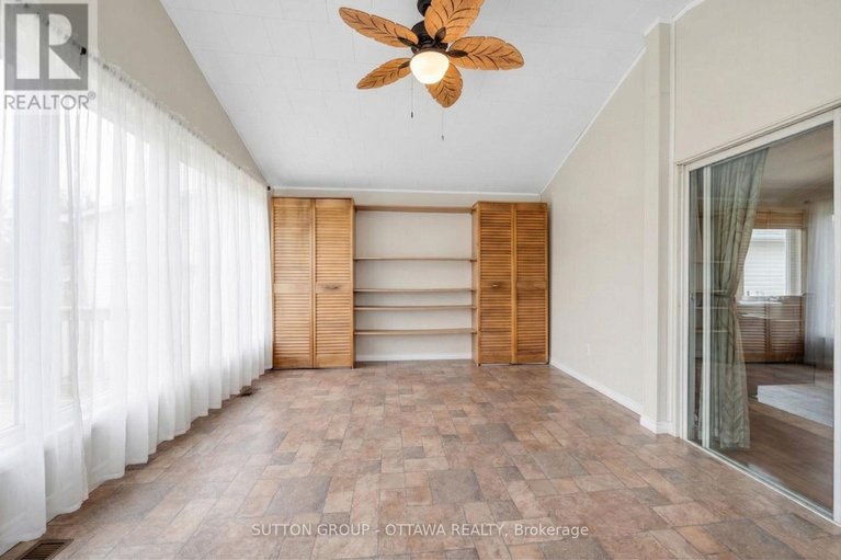 29589925/1112-st-pierre-street/convent-glen-south/ottawa/ontario/K1C1L5_11