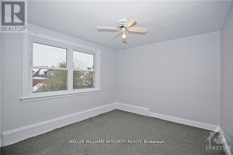 28436657/39-goulburn-avenue/sandy-hill/ottawa/ontario/K1N8C7_16