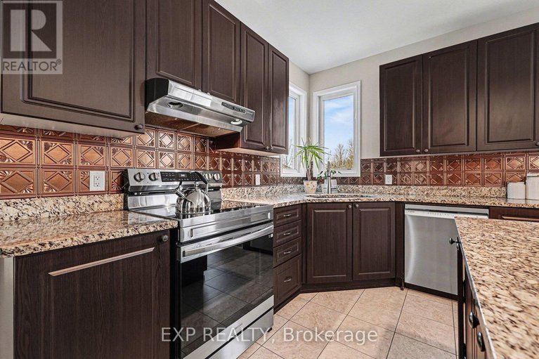 29378690/39-white-tail-drive-n/mississippi-mills-ramsay-twp/mississippi-mills/ontario/K0A1A0_12