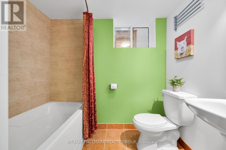 29608672/448-brennan-avenue/westborohampton-park/ottawa/ontario/K1Z6J8_27