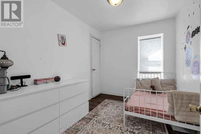 28536713/149-dominion-street-s/alexandria/north-glengarry/ontario/K0C1A0_22
