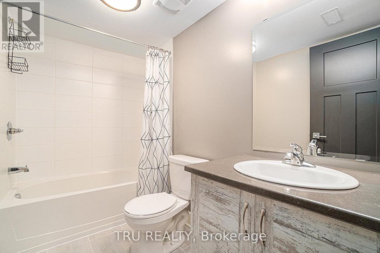 28482789/670-parade-drive/stittsville-south/ottawa/ontario/K2S1B8_19