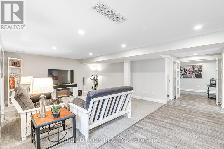 28585718/135-pathfinder-way/riverside-southgloucester-glen/ottawa/ontario/K1X0C9_36