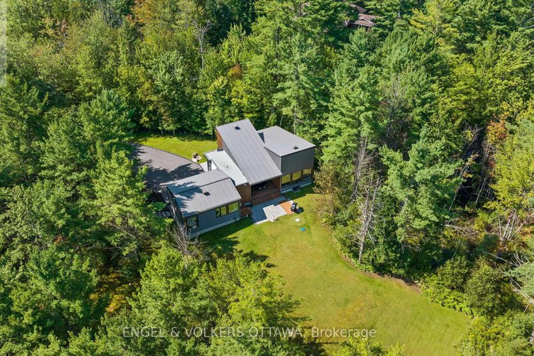 29343287/108-edith-margaret-place/huntley-ward-north-east/ottawa/ontario/K2W1A8_4