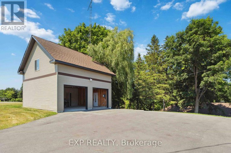 28569386/4229-rideau-valley-drive/manotick-village-manotick-estates/ottawa/ontario/K4M0A4_12