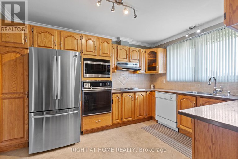 28599787/2355-raymond-street/town-of-rockland/clarence-rockland/ontario/K4K1K3_8
