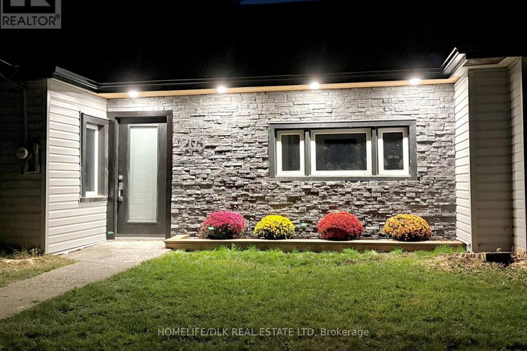 29000784/203-adelaide-street/almonte/mississippi-mills/ontario/K0A1A0_37