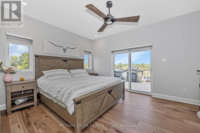 29012962/4645-mcneely-rd-road/sarsfieldbearbrook/ottawa/ontario/K4B1J1_16