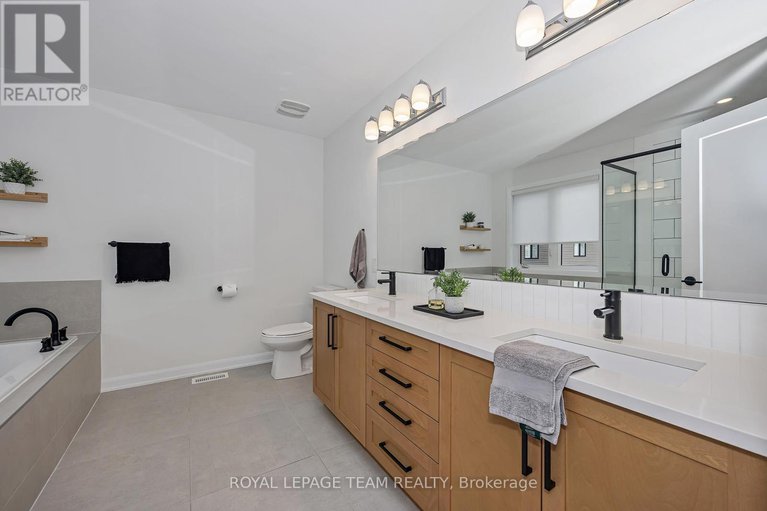 28583920/726-coast-circle/mahogany-community/ottawa/ontario/K4M0N2_28